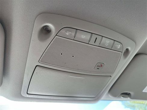 Used 2017 Nissan Rogue Sport SV w/ SV Premium Package image 34