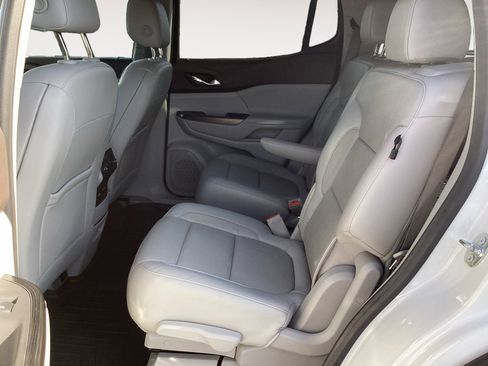 Used 2020 GMC Acadia SLT w/ Trailering Package image 29