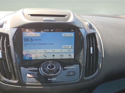 Used 2016 Ford Escape Titanium image 10