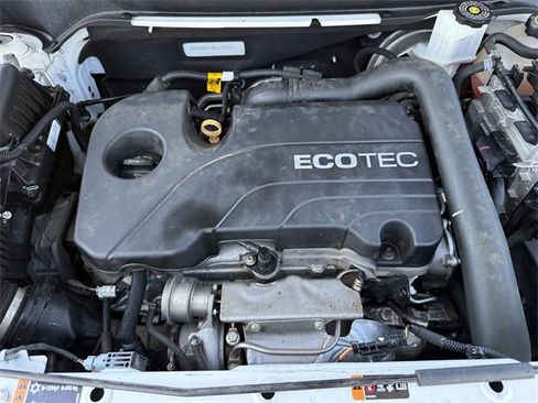 Certified 2021 Chevrolet Equinox LT image 34