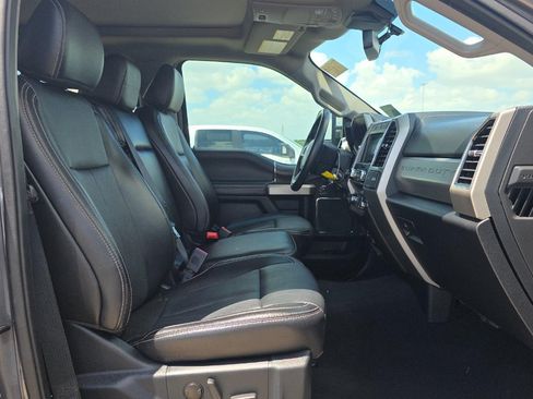 Used 2021 Ford F250 Lariat w/ Lariat Value Package AWD/4WD image 8