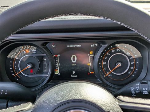 New 2026 Jeep Wrangler Unlimited Rubicon w/ Steel Bumper Group image 18