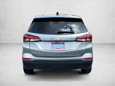 Used 2024 Chevrolet Equinox LS w/ Driver Confidence II Package FWD image 4
