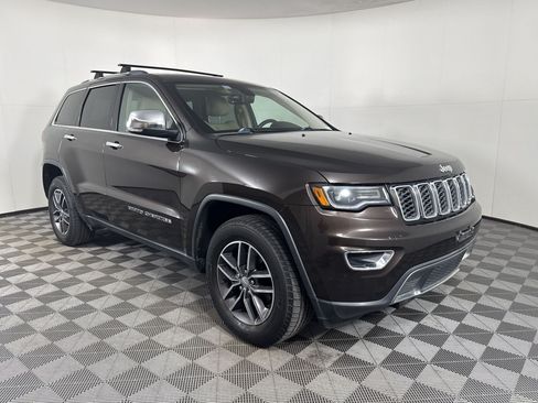 Used 2017 Jeep Grand Cherokee Limited w/ Luxury Group II AWD/4WD image 7