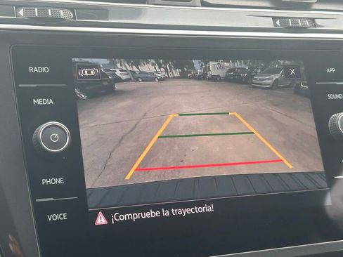 Certified 2023 Volkswagen Tiguan SE w/ Panoramic Sunroof Package image 19