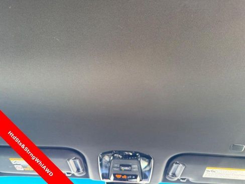 Used 2023 Toyota Venza Limited AWD/4WD image 15