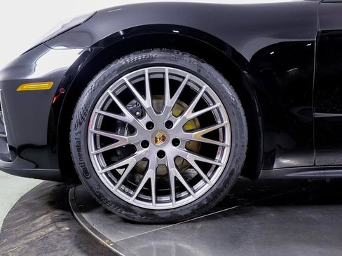 New 2025 Porsche Panamera 4 image 22