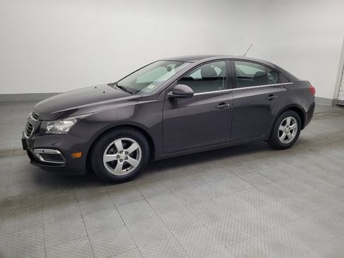 Used 2015 Chevrolet Cruze LT image 2