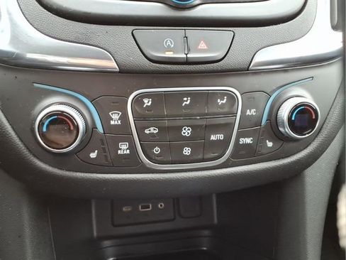 Certified 2024 Chevrolet Equinox LT w/ LPO, Floor Liner Package image 8