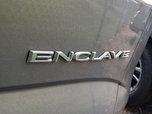 Used 2018 Buick Enclave Essence FWD image 33