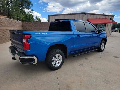 Used 2022 Chevrolet Silverado 1500 LT w/ Protection Package AWD/4WD image 5