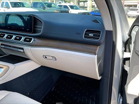 Used 2020 Mercedes-Benz GLE 350 4MATIC image 18