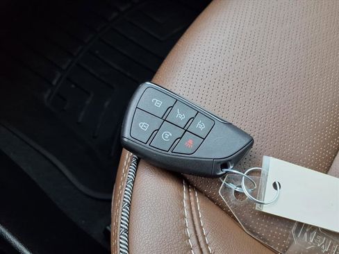 Used 2023 Chevrolet Tahoe High Country image 22