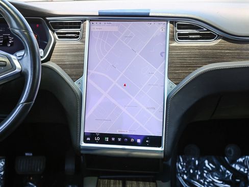 Used 2016 Tesla Model X 90D AWD/4WD image 11