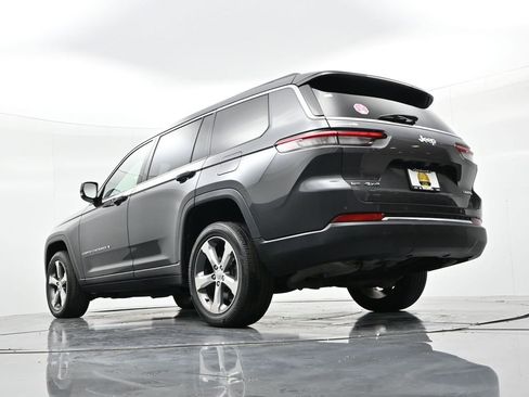 Used 2022 Jeep Grand Cherokee L Limited image 19
