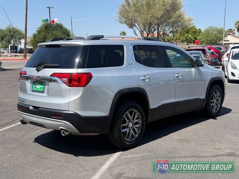 Used 2017 GMC Acadia SLT FWD image 5