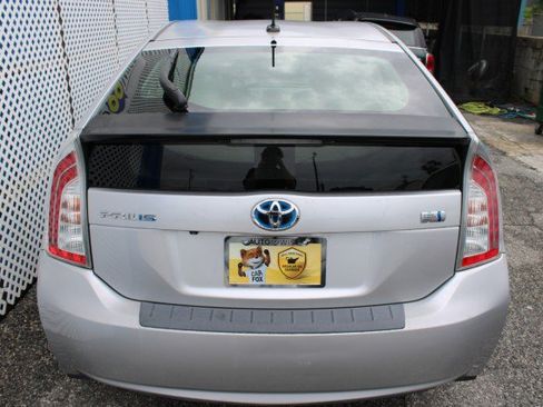 Used 2012 Toyota Prius Three FWD image 5