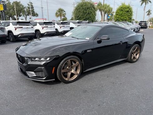Used 2024 Ford Mustang GT RWD image 3