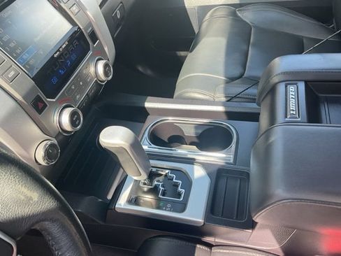 Used 2016 Toyota Tundra Limited w/ Limited Premium Package AWD/4WD image 25