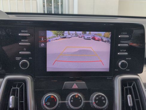 Used 2022 Kia Sorento LX AWD/4WD image 24