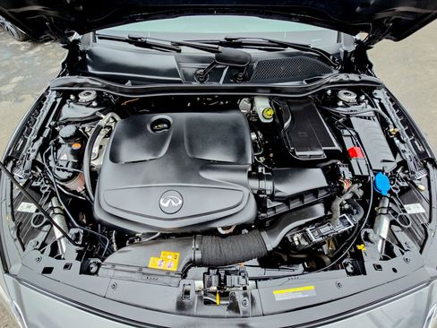 Used 2019 INFINITI QX30 image 44