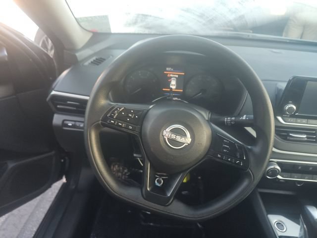 Used 2024 Nissan Altima 2.5 S FWD image 13