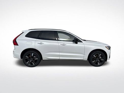 New 2026 Volvo XC60 B5 Plus image 9
