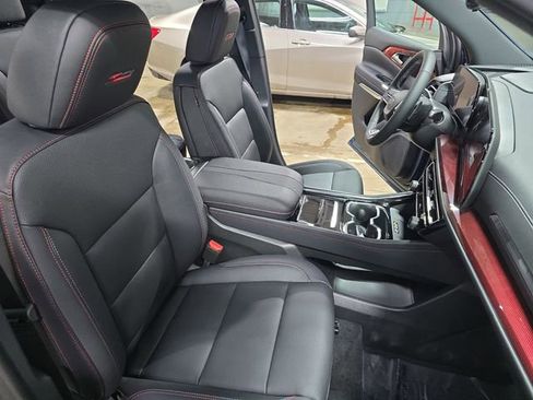 New 2026 Chevrolet Traverse Z71 w/ Driver Confidence Package image 11