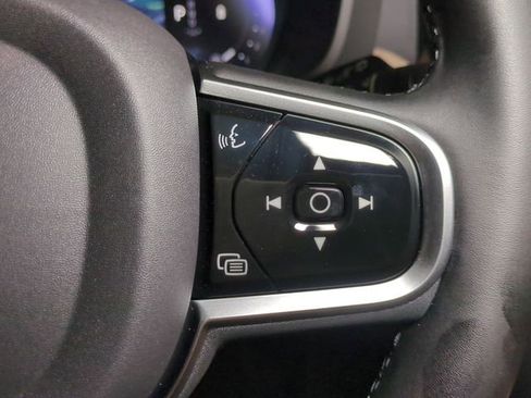 New 2026 Volvo XC60 B5 Core w/ Climate Package image 18