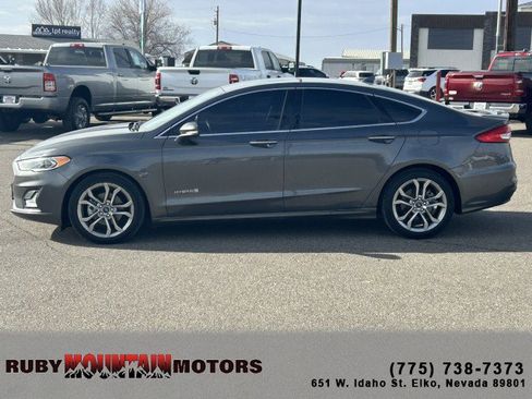 Used 2019 Ford Fusion Titanium image 4