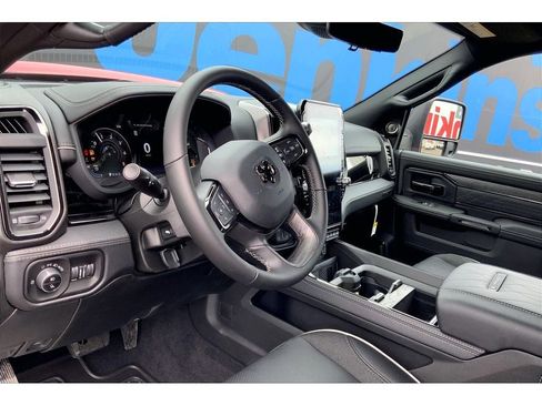New 2026 RAM 2500 Limited AWD/4WD image 6