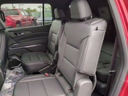 New 2025 Chevrolet Traverse LT w/ Enhanced Driving Package image 25