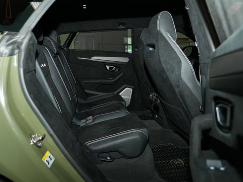 Used 2023 Lamborghini Urus Performante AWD/4WD image 66