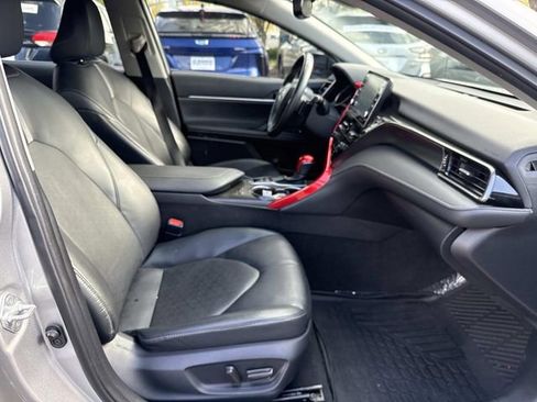 Used 2023 Toyota Camry XSE image 9