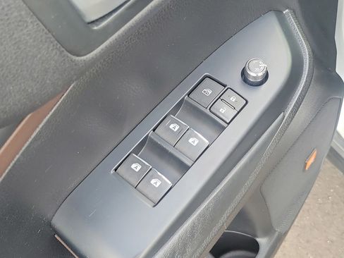 Used 2015 Toyota Highlander Limited Platinum image 14