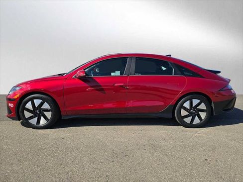 Used 2024 Hyundai Ioniq 6 SE RWD image 6