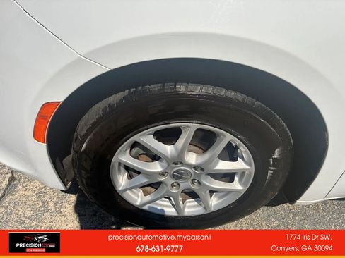 Used 2020 Chrysler Pacifica Touring-L FWD image 19