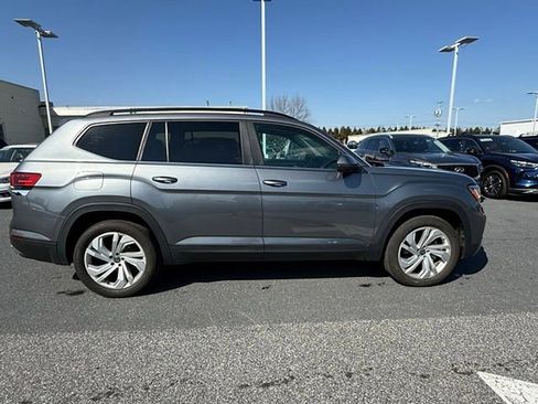 Used 2023 Volkswagen Atlas SE w/ Panoramic Sunroof Package image 15