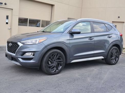 Used 2019 Hyundai Tucson Sport FWD image 3
