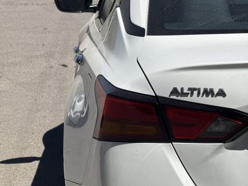 Used 2024 Nissan Altima 2.5 S FWD image 20