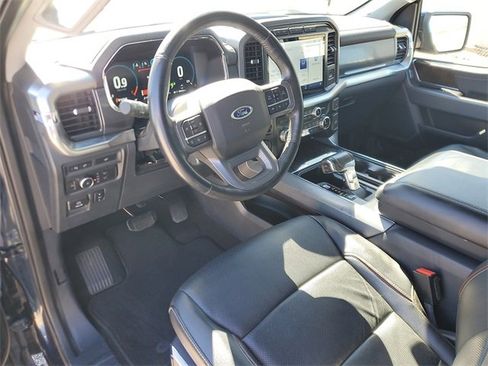 Used 2022 Ford F150 Lariat image 17
