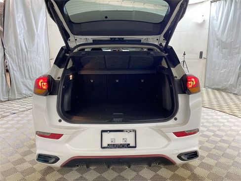 Used 2023 Buick Encore GX Select w/ Sport Touring Package image 30