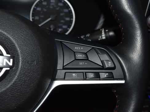 Used 2025 Nissan Sentra SR w/ SR Premium Package FWD image 8