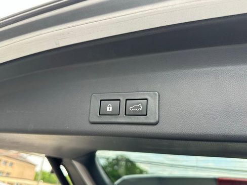 Used 2023 Subaru Ascent Touring AWD/4WD image 41