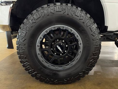 Used 2020 Ford F250 XL w/ Power Equipment Group AWD/4WD image 50