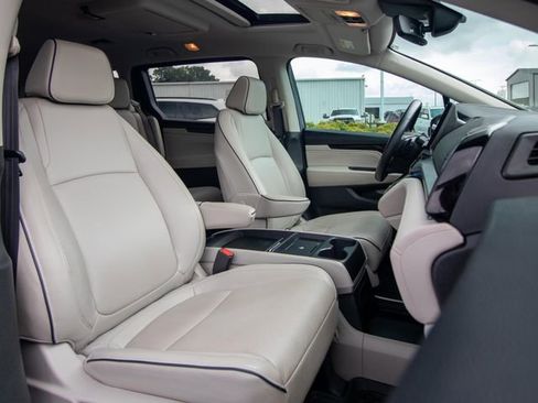 Used 2025 Honda Odyssey Touring image 32
