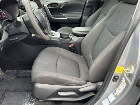 Used 2019 Toyota RAV4 LE w/ All Weather Liner Package AWD/4WD image 14