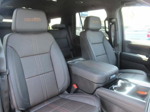 New 2025 Chevrolet Tahoe High Country image 9