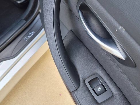 Used 2006 BMW 325i Sedan RWD image 53
