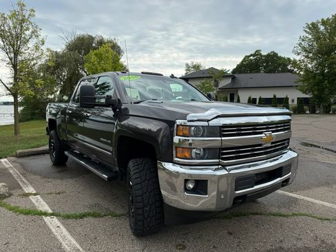 Used 2015 Chevrolet Silverado 2500 LTZ w/ Duramax Plus Package AWD/4WD image 2